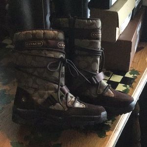 Coach Sela brown signature winter boots size 7